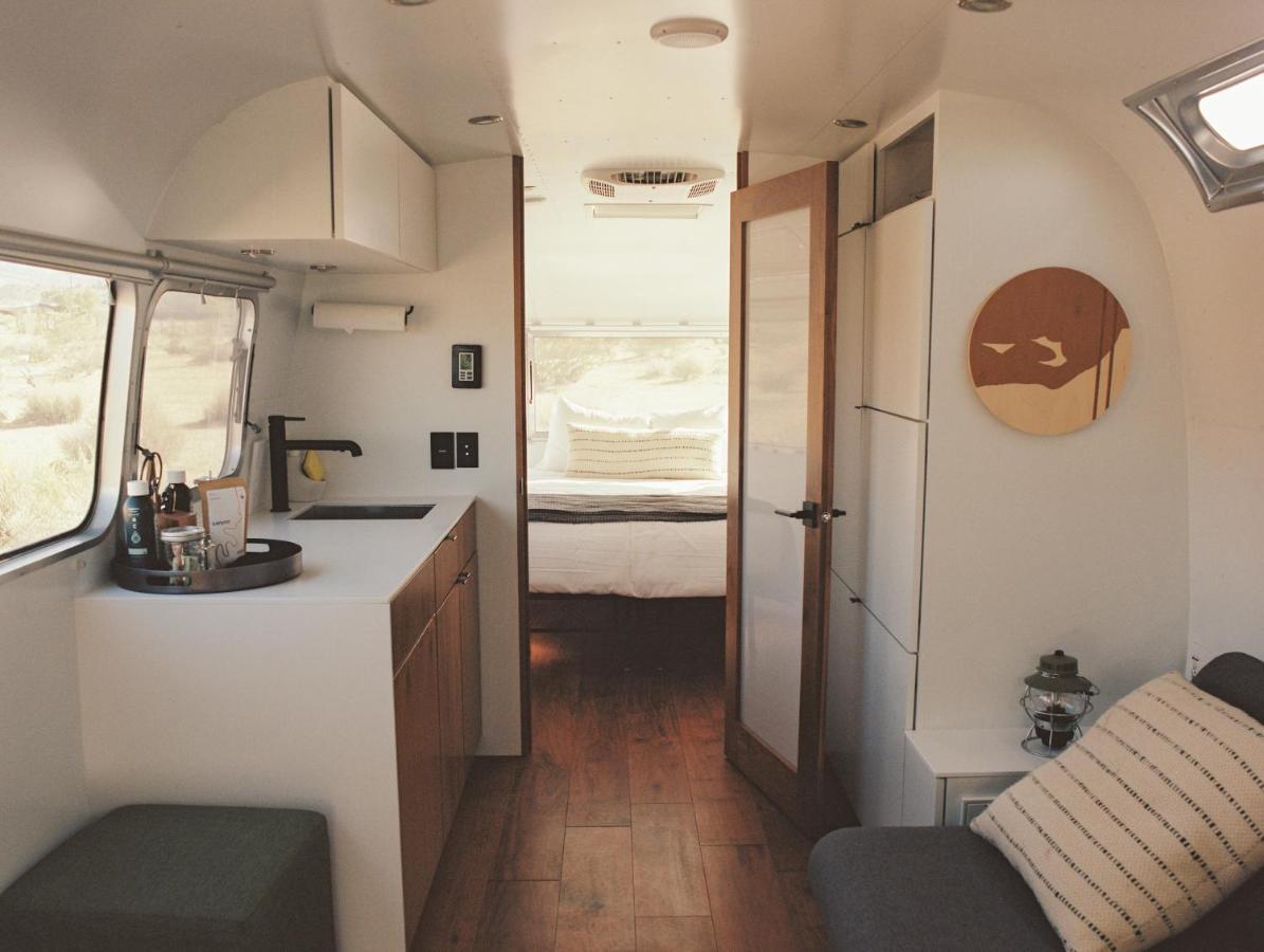 ホテル Autocamp ジョシュア・ツリー エクステリア 写真
