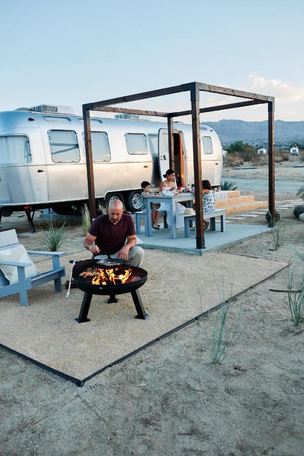 ホテル Autocamp ジョシュア・ツリー エクステリア 写真